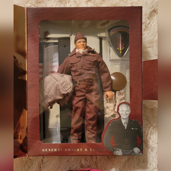 GI Joe Classic Collection General Dwight D Eisenhower - Picture 7 of 9